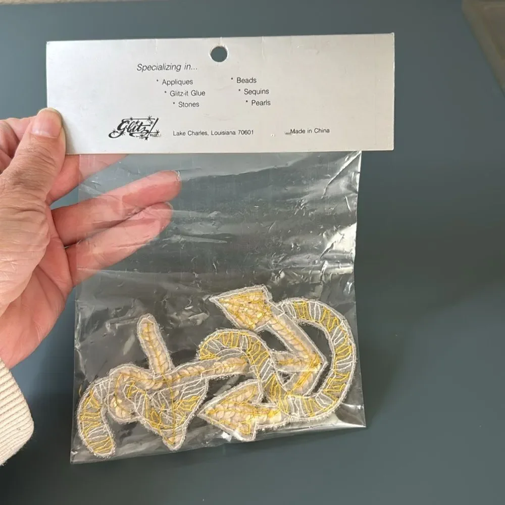 GLITZ Vintage 90s Gold Anchor Applique *New*